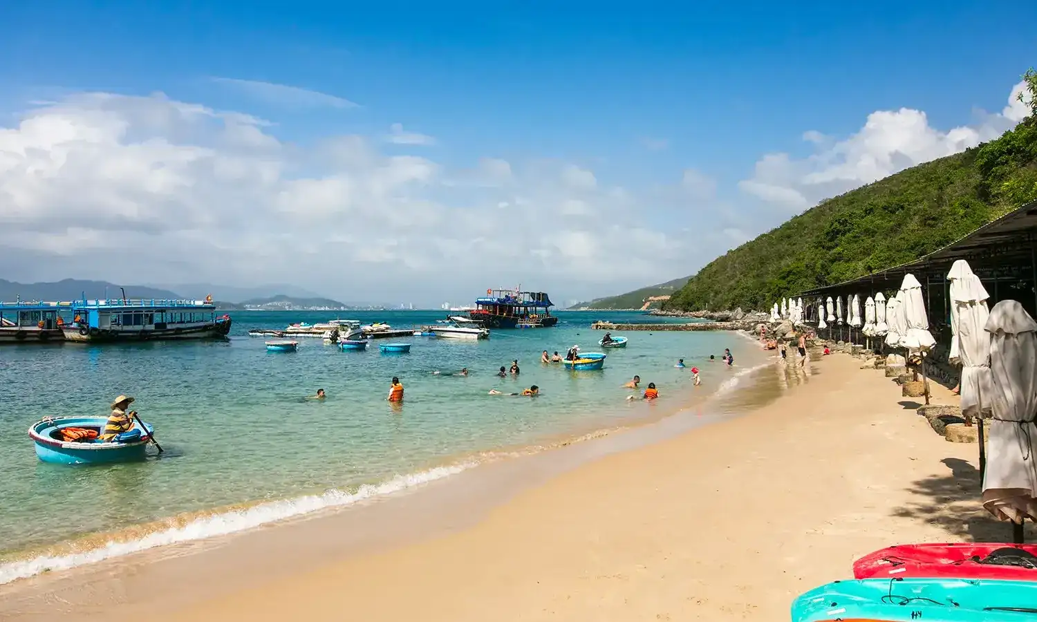 Hòn Mun – Làng Chài – Hòn Tằm: Hành trình biển đảo hấp dẫn cùng ULATOUR